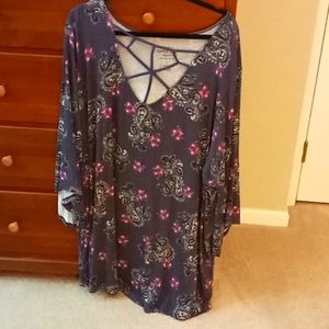 Torrid floral knit tunic length top Size 5